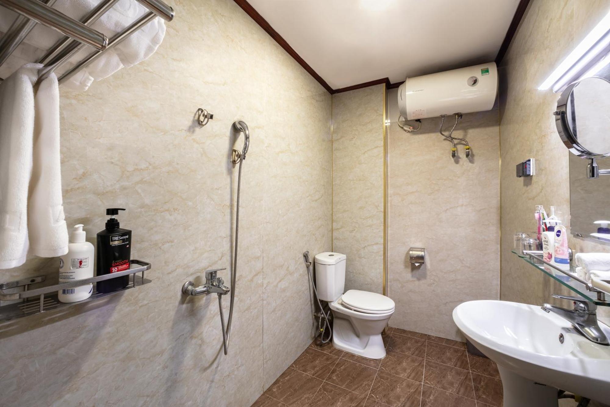 A25 Hotel - 12 Lien Tri Hanoi Exterior foto