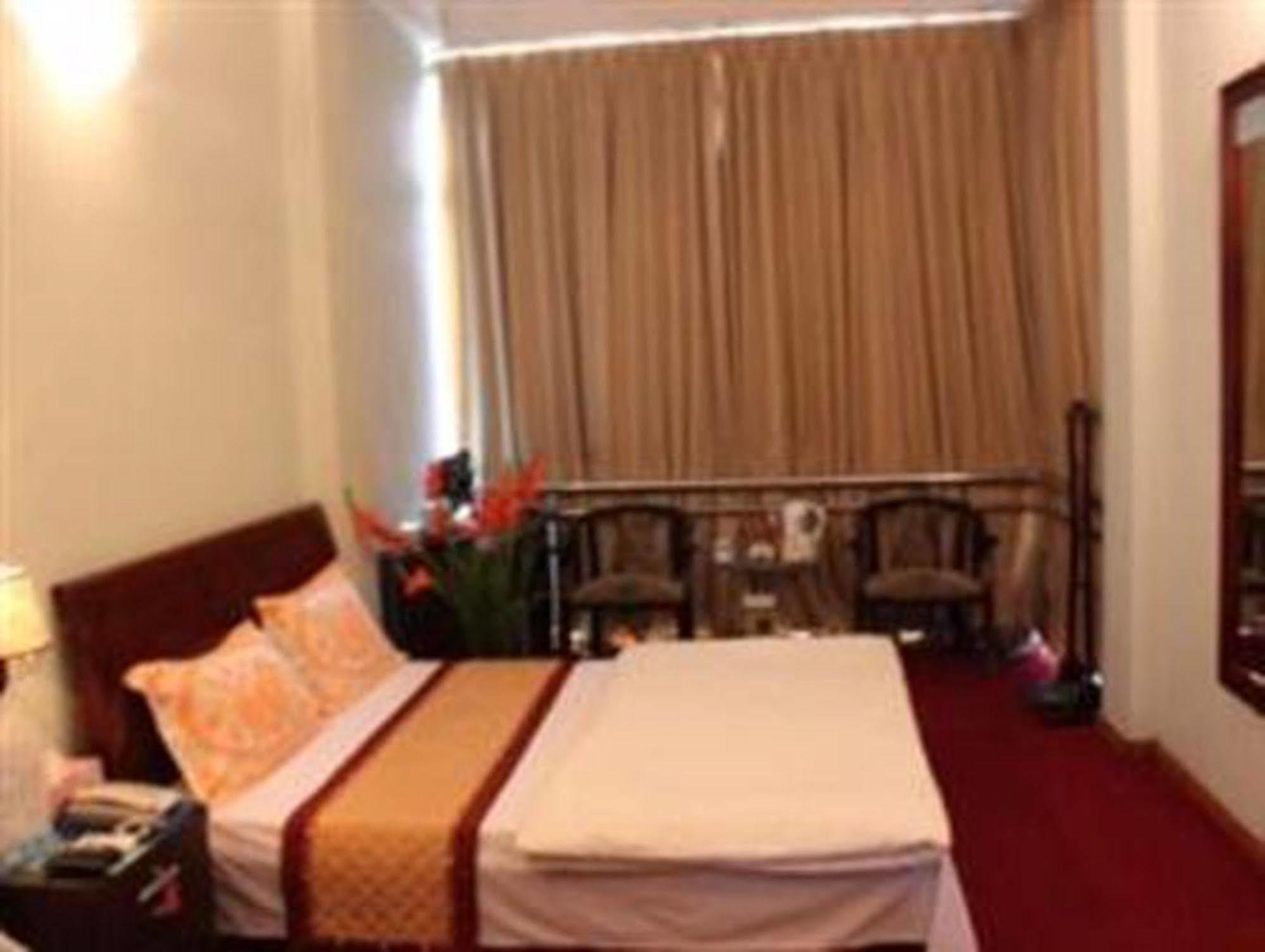 A25 Hotel - 12 Lien Tri Hanoi Exterior foto